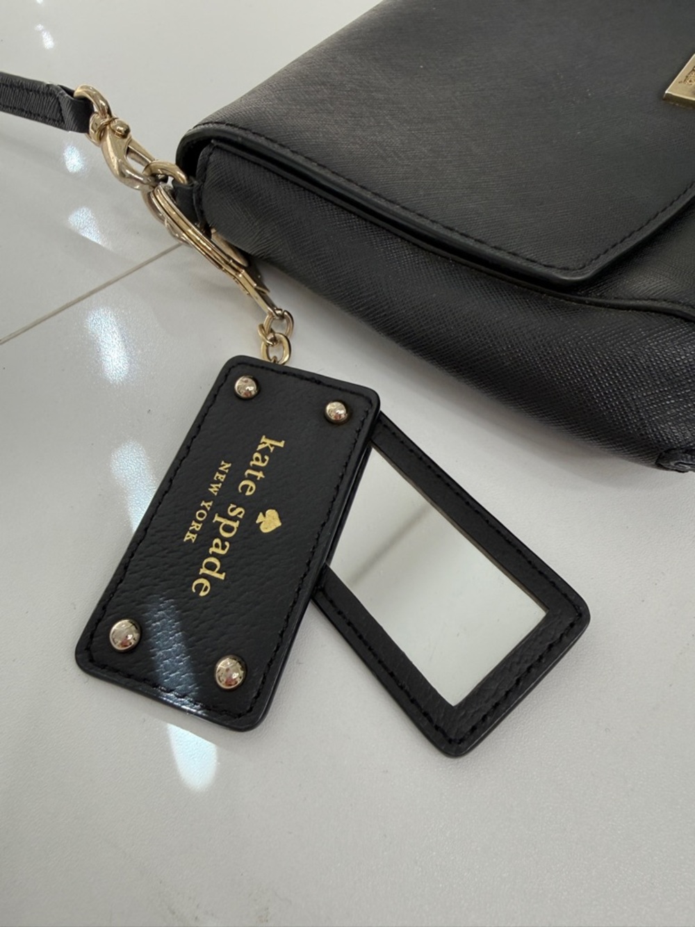 KATE SPADE Black Crossbody SAFFIANO LEATHER Bag - Sleek Everyday Shoulder Purse - Picture 3 of 6